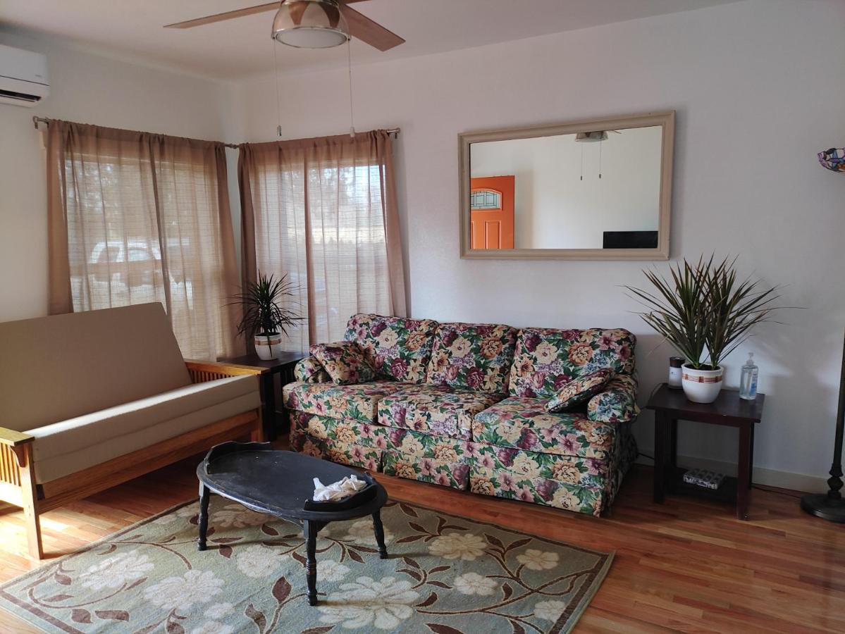 Comfortable Jacksonville House Медфорд Екстериор снимка