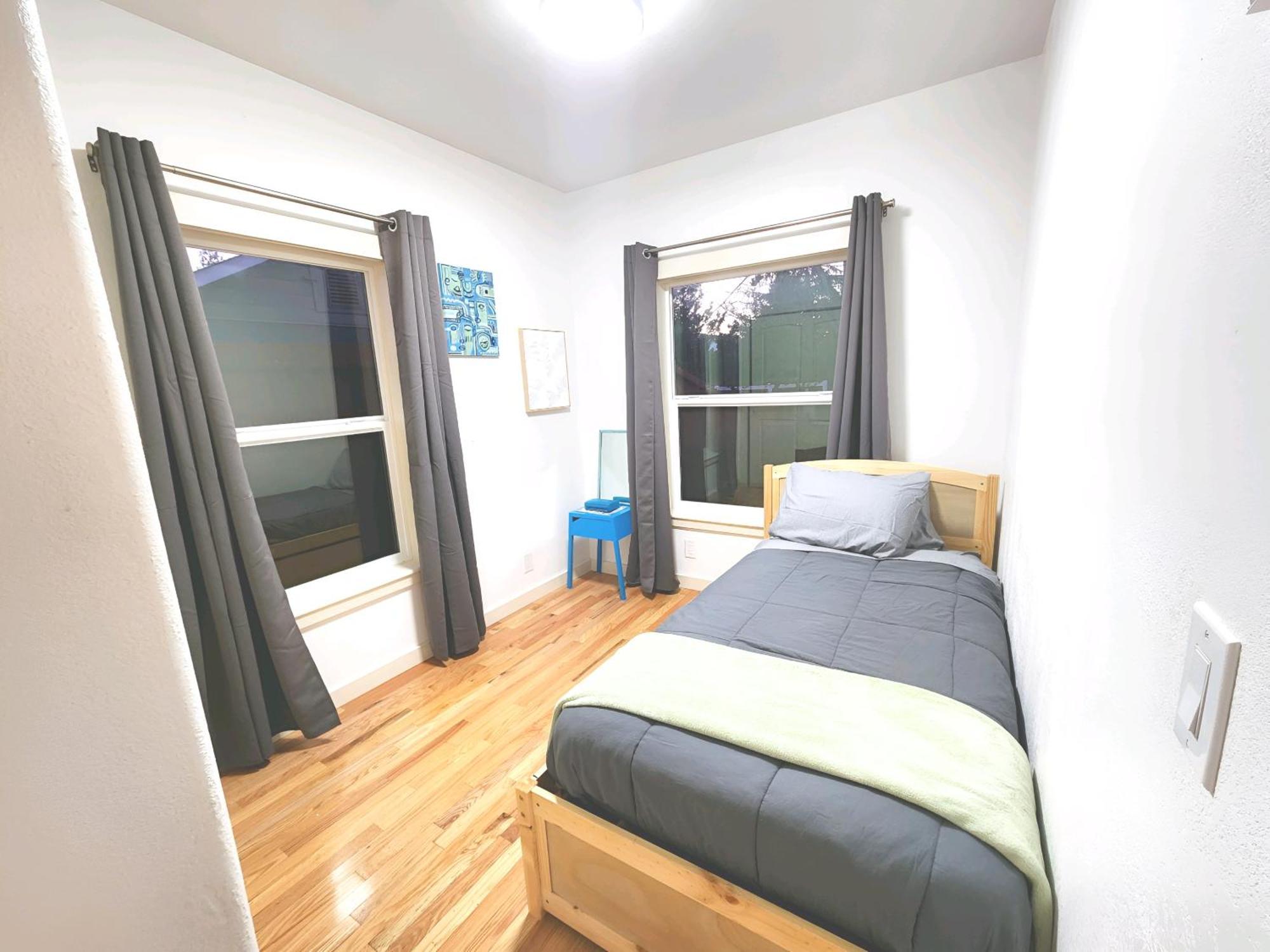 Comfortable Jacksonville House Медфорд Екстериор снимка